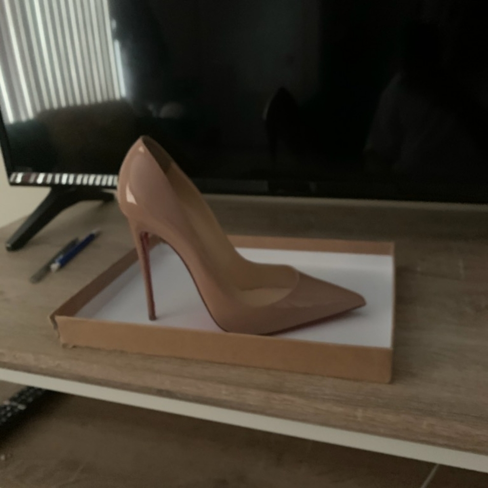 Christian Louboutin  pumps